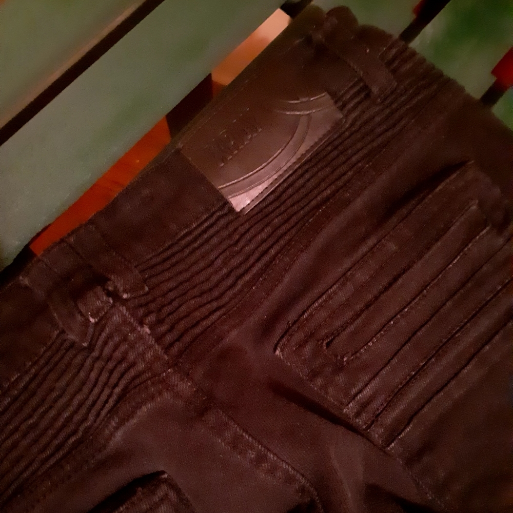 Pants - Picture 2 of 3